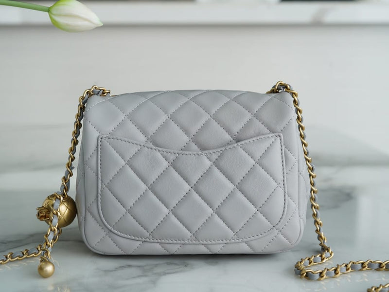 Bolsa CHANEL 18cm