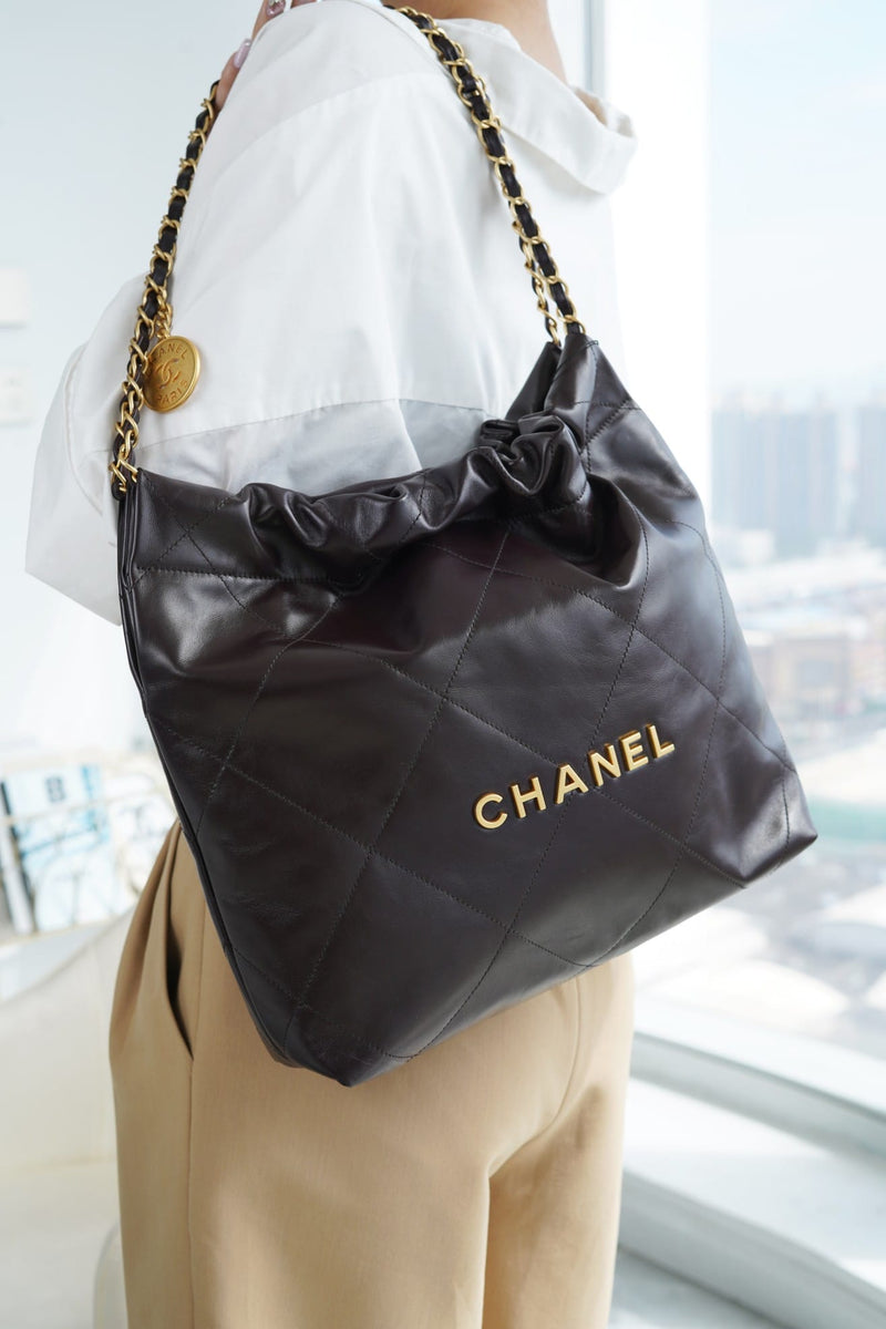 Bolsa CHANEL 22