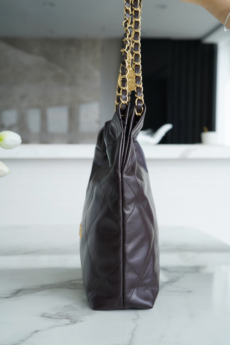 Bolsa CHANEL 22