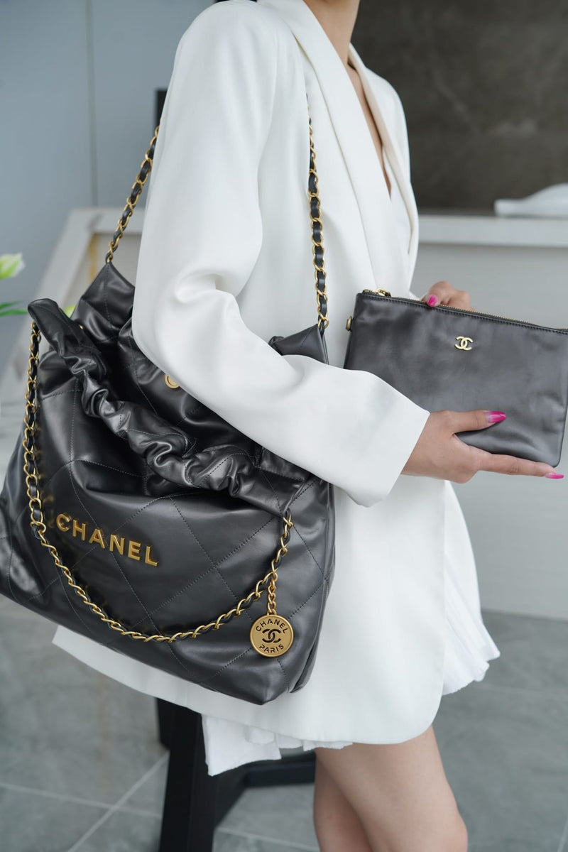 Bolsa CHANEL 22