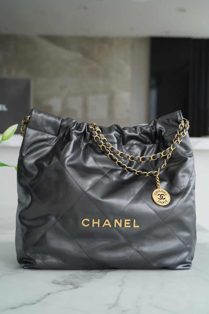 Bolsa CHANEL 22
