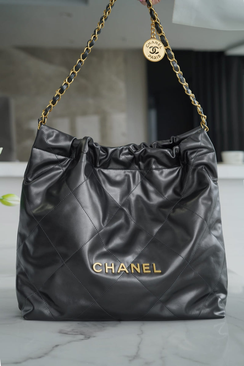 Bolsa CHANEL 22