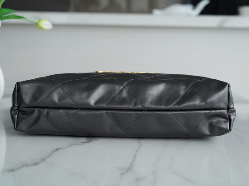 Bolsa CHANEL 22