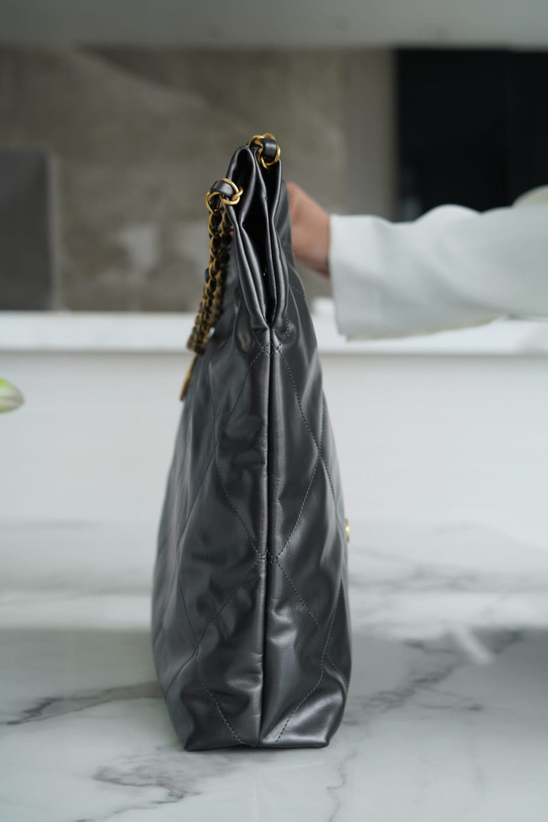Bolsa CHANEL 22