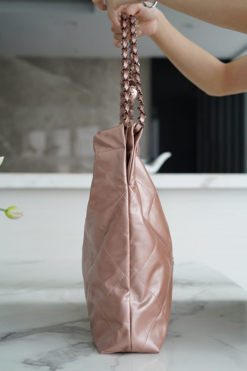 Bolsa CHANEL 22
