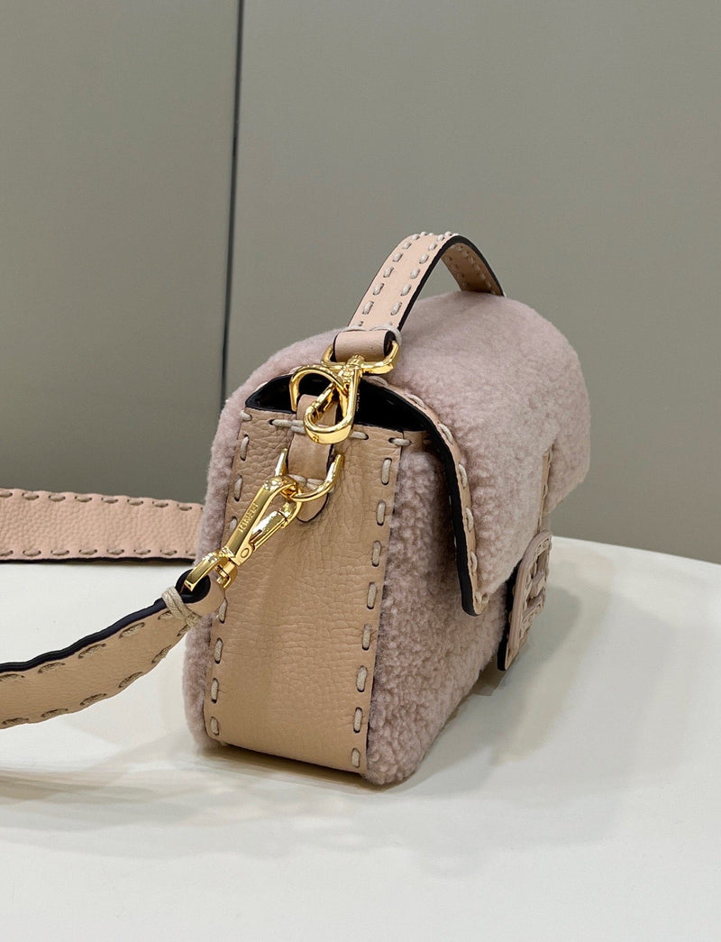 Bolsa FENDI baguette
