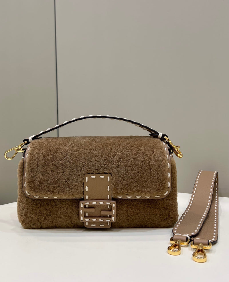 Bolsa FENDI baguette