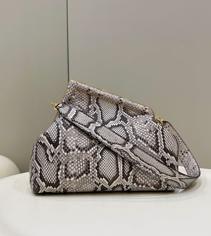 Bolsa FENDI first