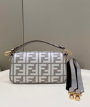 Bolsa FENDI FF 𝐁𝐚𝐠𝐮𝐞𝐭𝐭𝐞