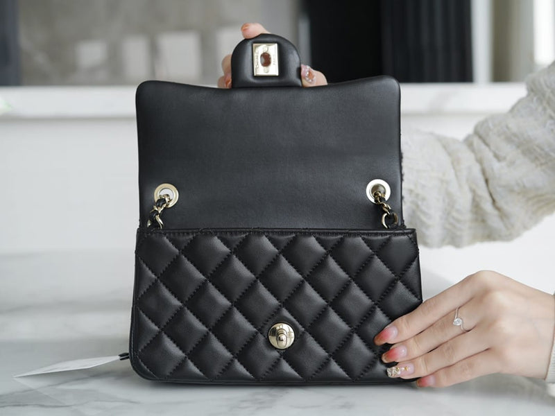 Bolsa CHANEL 23C CF20CM Mini