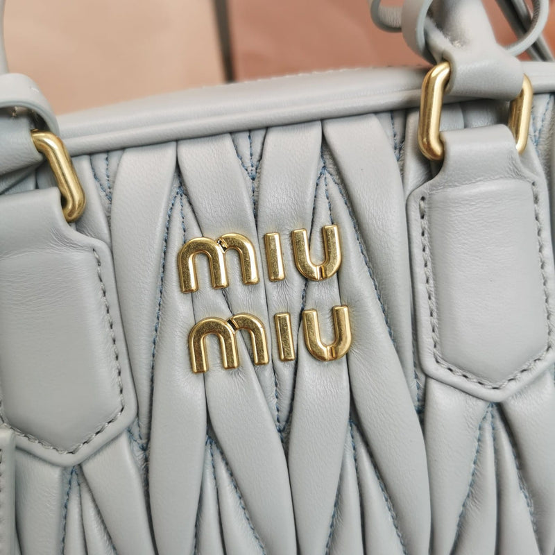 Bolsa MiuMiu too pretty