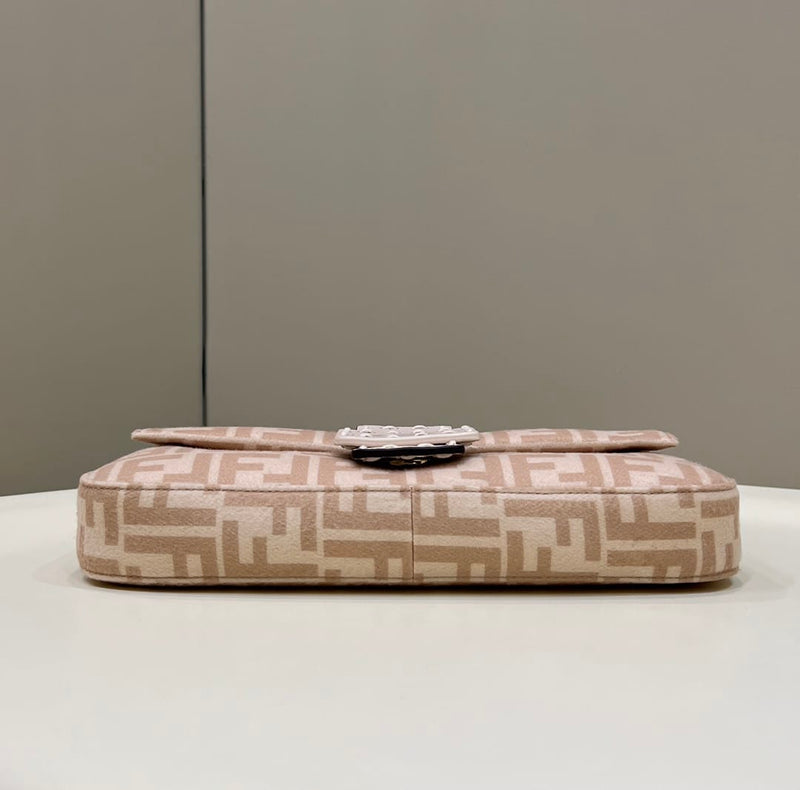 Bolsa FENDI baguette