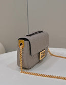 Bolsa FENDI baguette