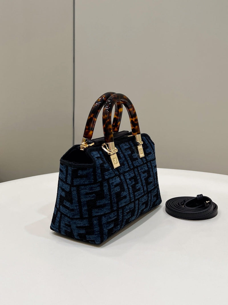 Bolsa FENDI By The Way Boston