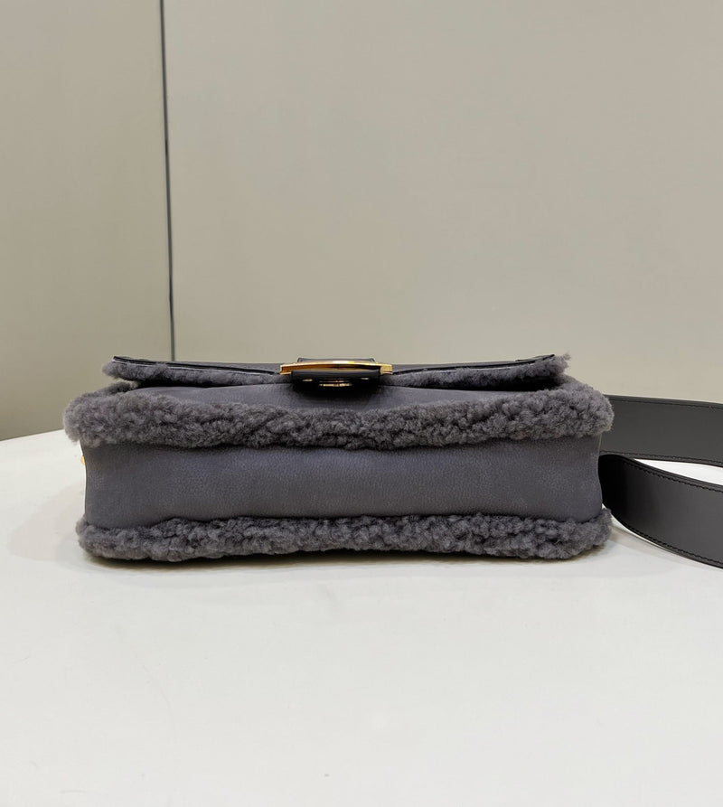 Bolsa FENDI baguette