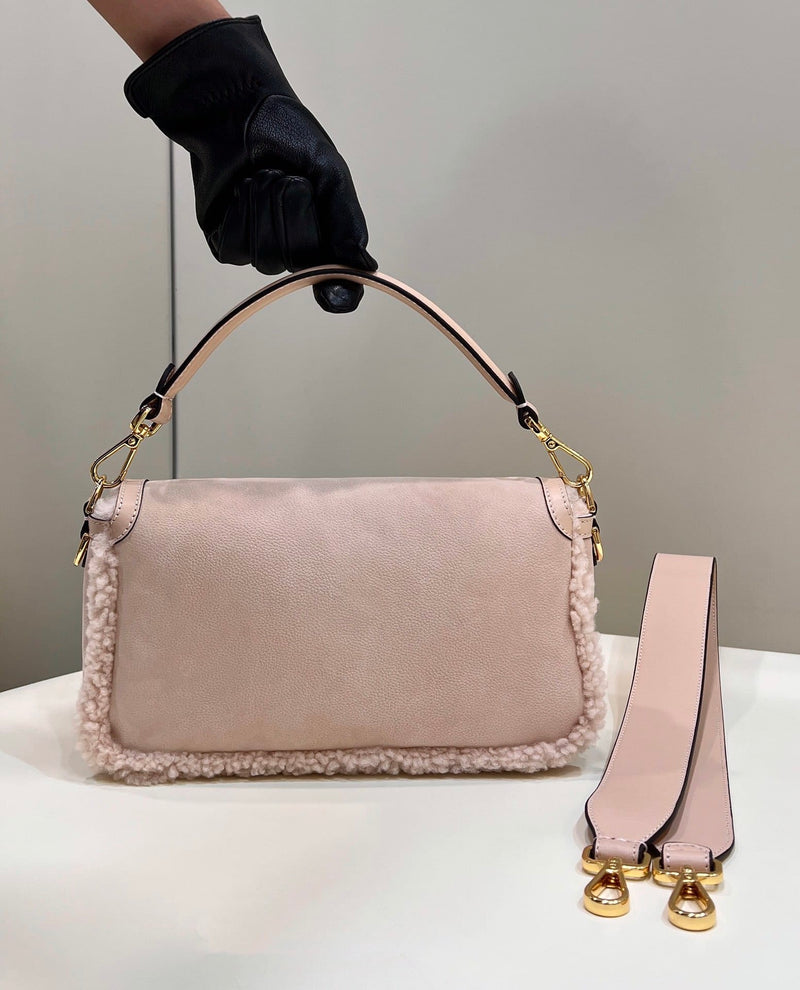 Bolsa FENDI baguette