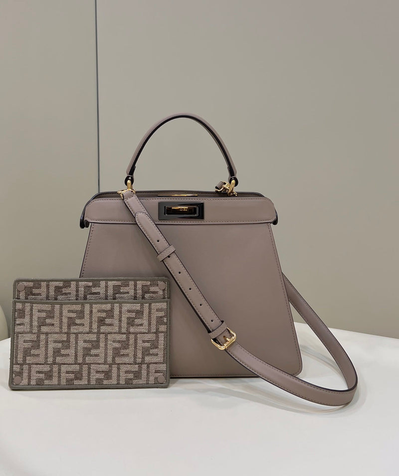 Bolsa FENDI peekaboo