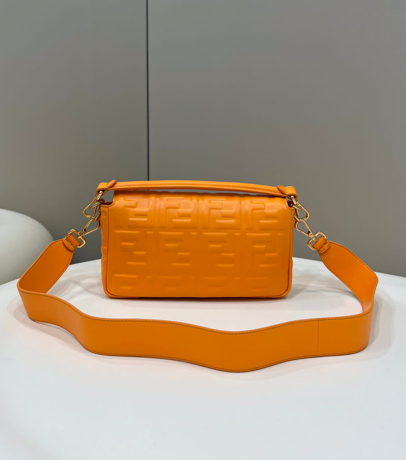 Bolsa FENDI Flogo Baguette