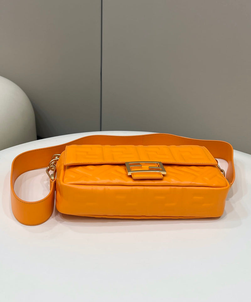 Bolsa FENDI Flogo Baguette
