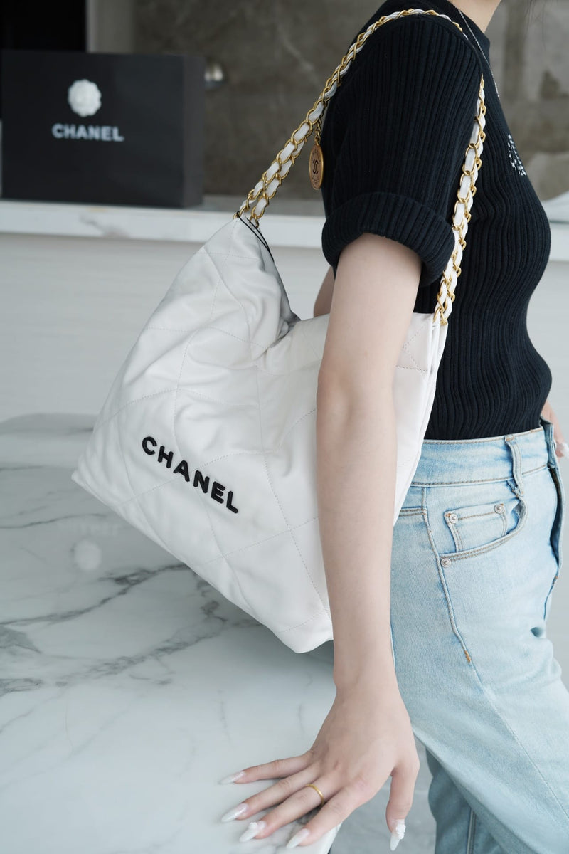 Bolsa CHANEL 22
