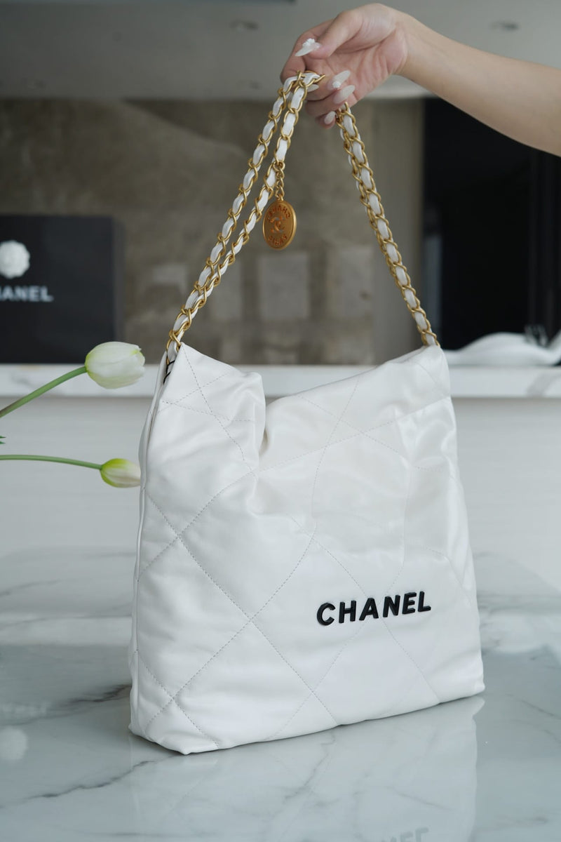 Bolsa CHANEL 22