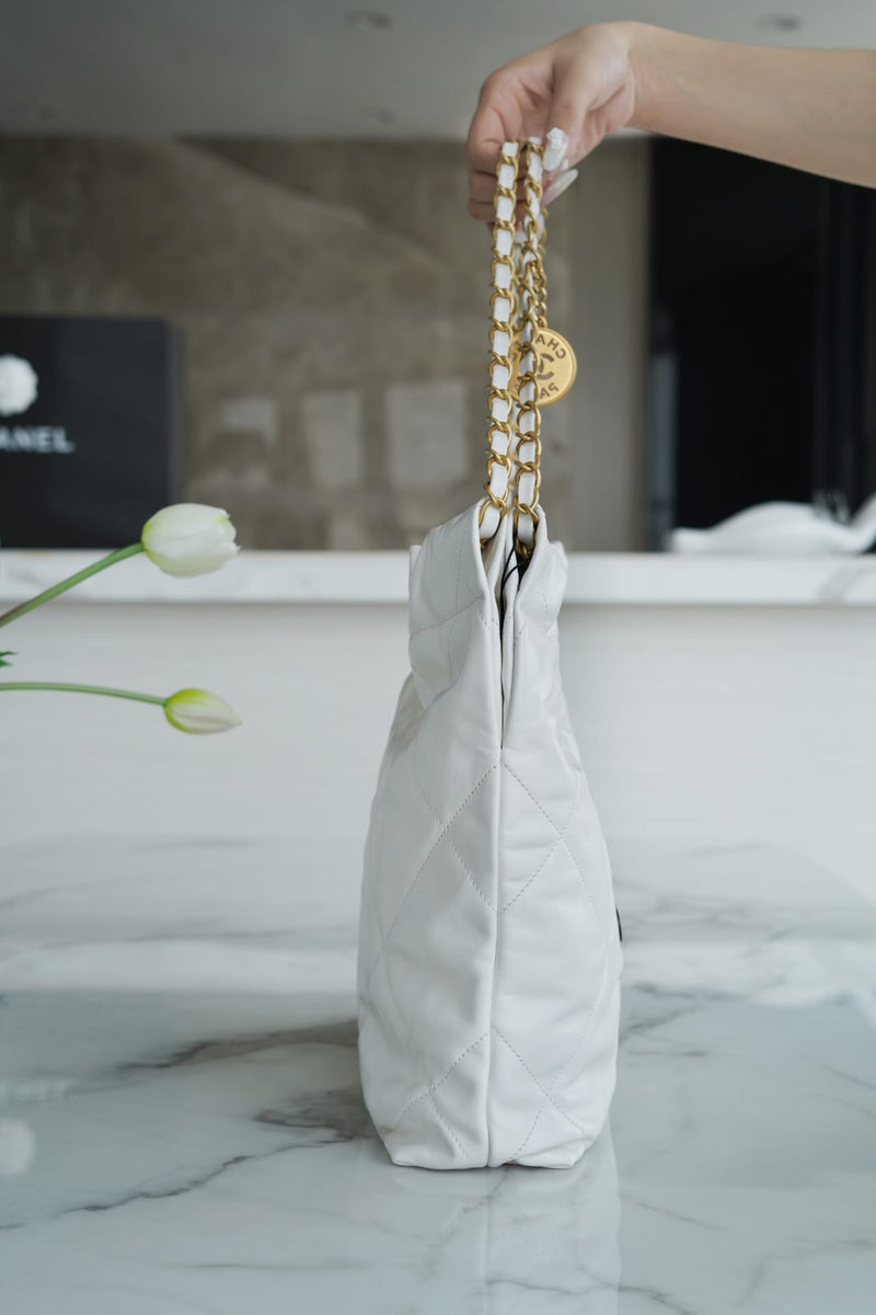 Bolsa CHANEL 22