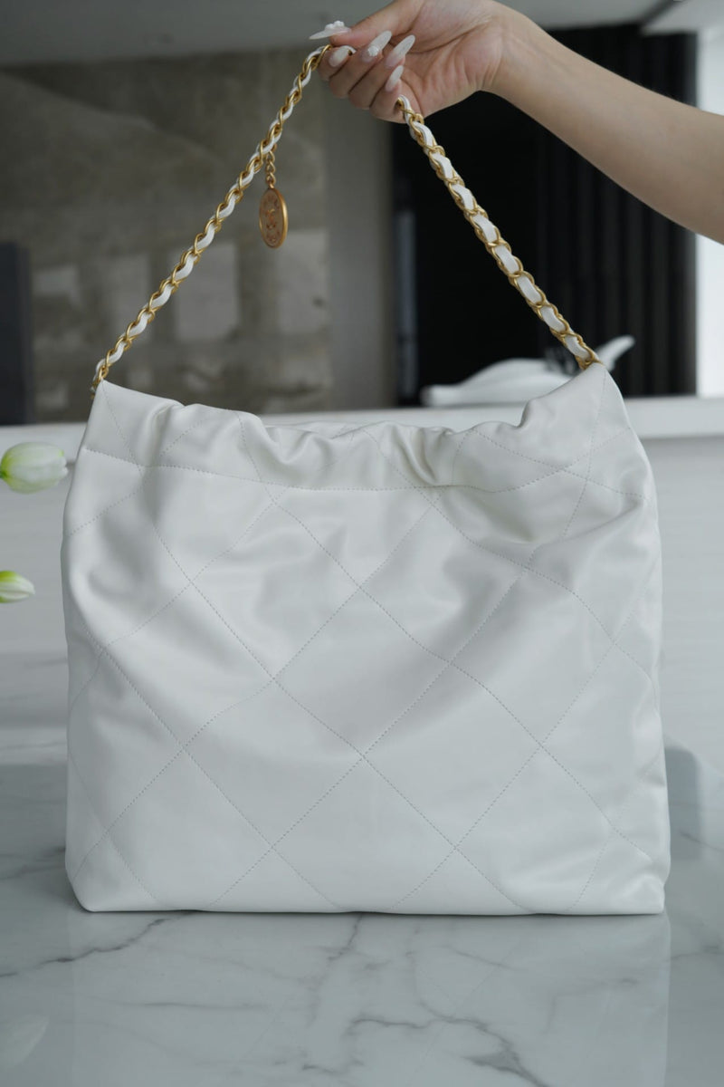 Bolsa CHANEL 22