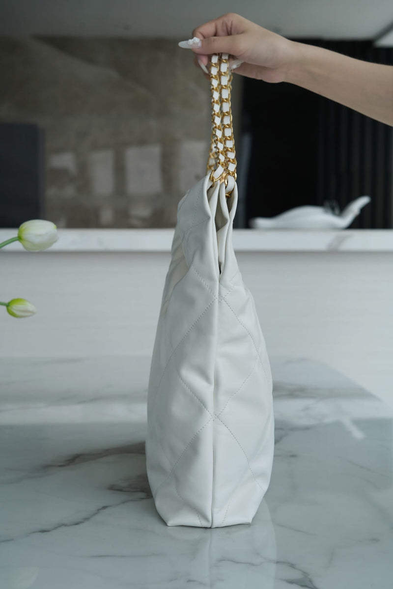 Bolsa CHANEL 22
