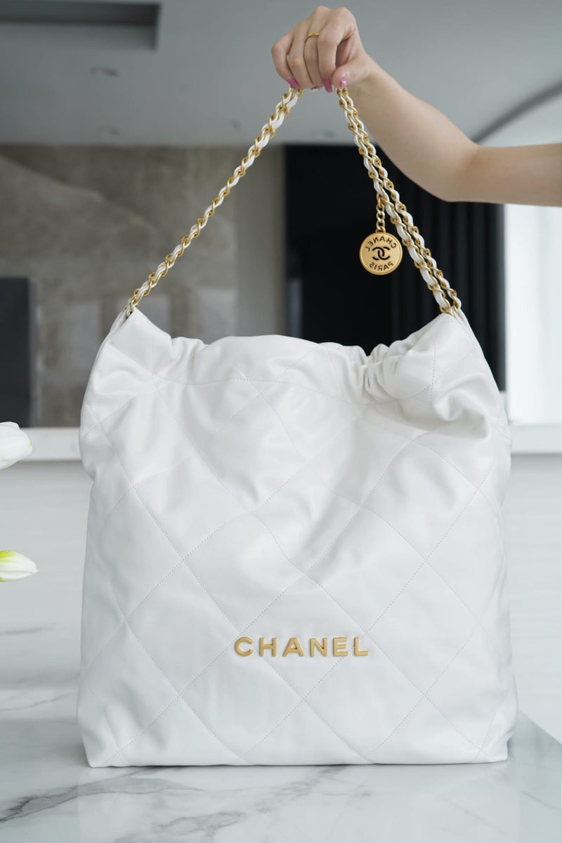Bolsa CHANEL 22
