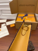 Bolsa Louis Vuitton TOILETRY POUCH ON CHAIN