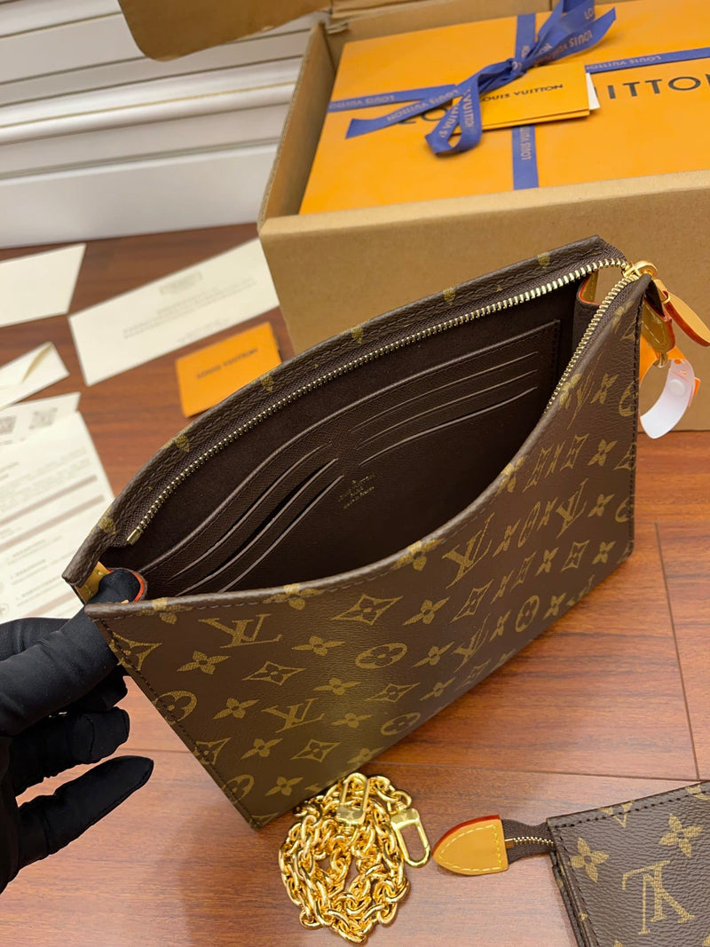 Bolsa Louis Vuitton TOILETRY POUCH ON CHAIN