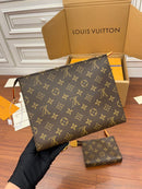 Bolsa Louis Vuitton TOILETRY POUCH ON CHAIN