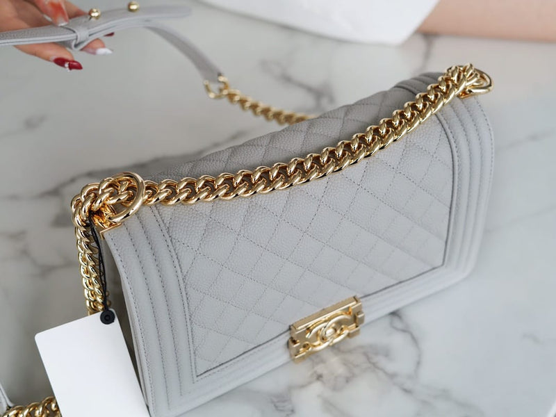 Bolsa CHANEL Leboy 25