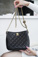 Bolsa CHANEL 22s Hobo