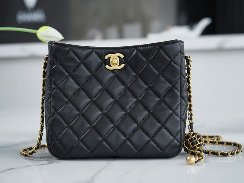Bolsa CHANEL 22s Hobo