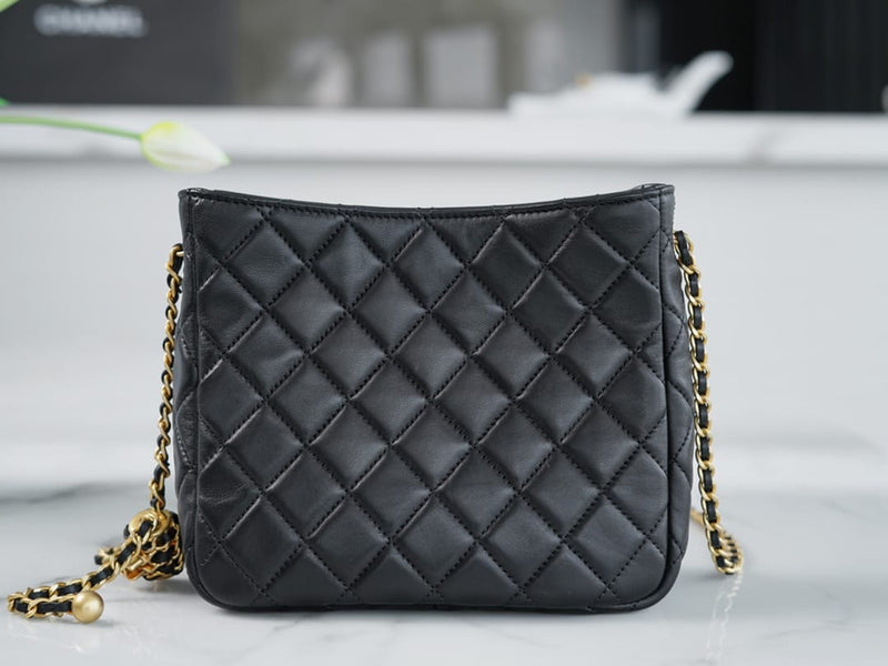 Bolsa CHANEL 22s Hobo