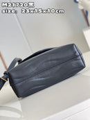 Bolsa Louis Vuitton Hold Me