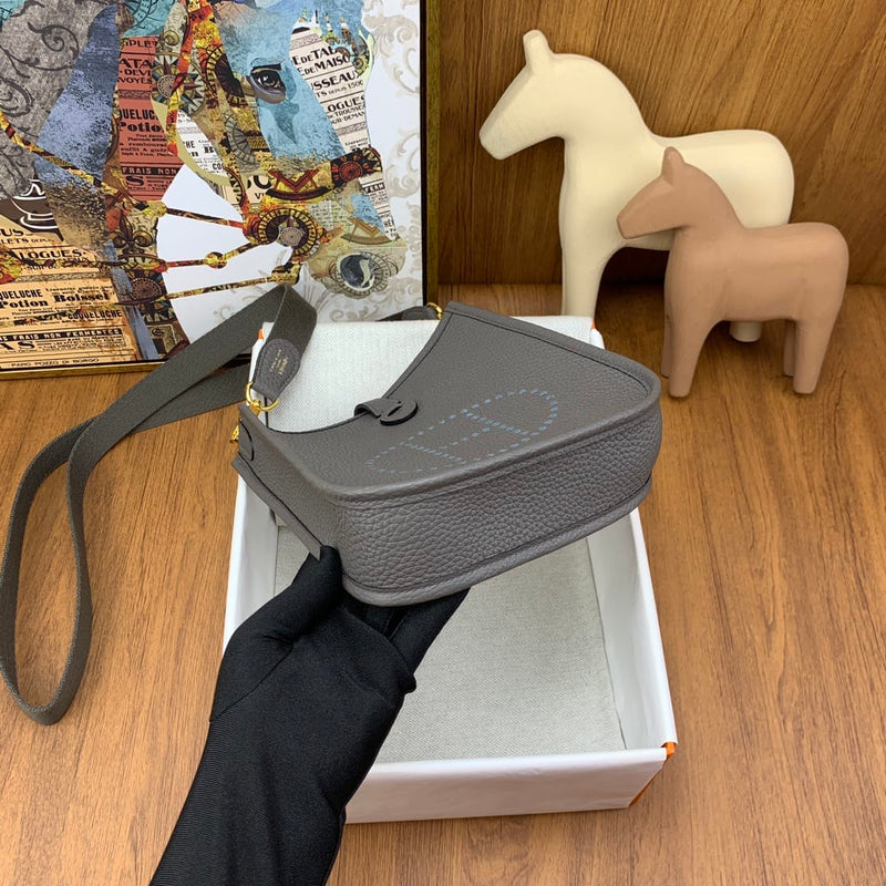 Bolsa Hermès Mini Evelyn 17cm Clemence 8f