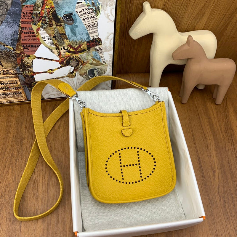 Bolsa Hermès Mini Evelyn 17cm Clemence 9D