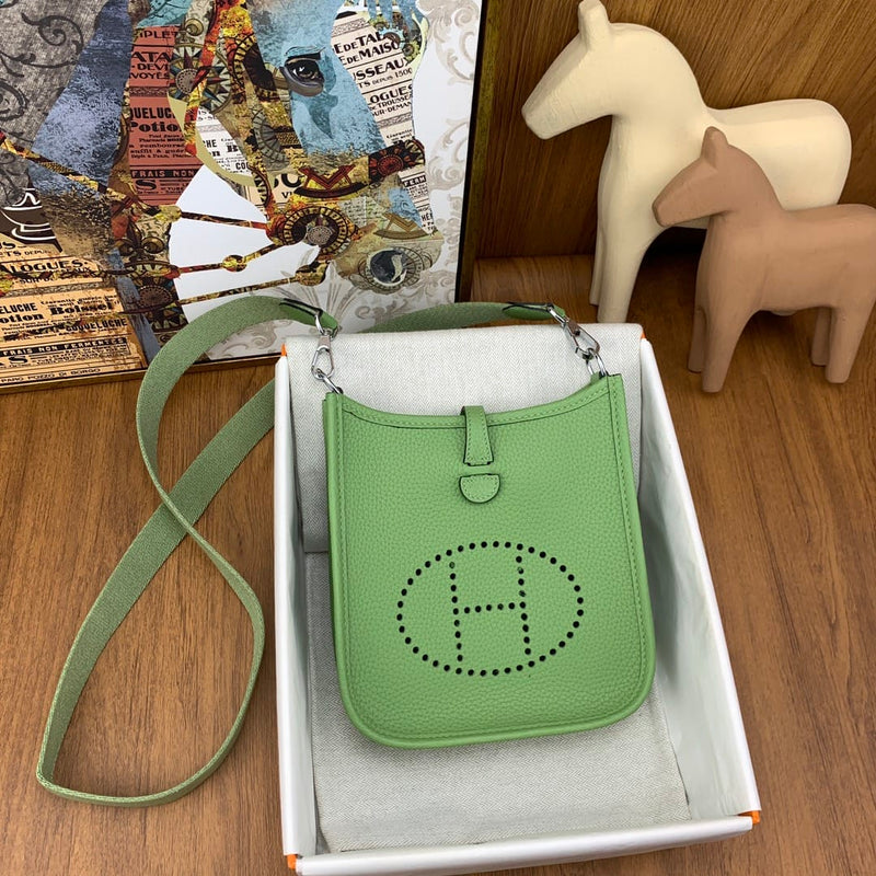 Bolsa Hermès Mini Evelyn 17cm Clemence
