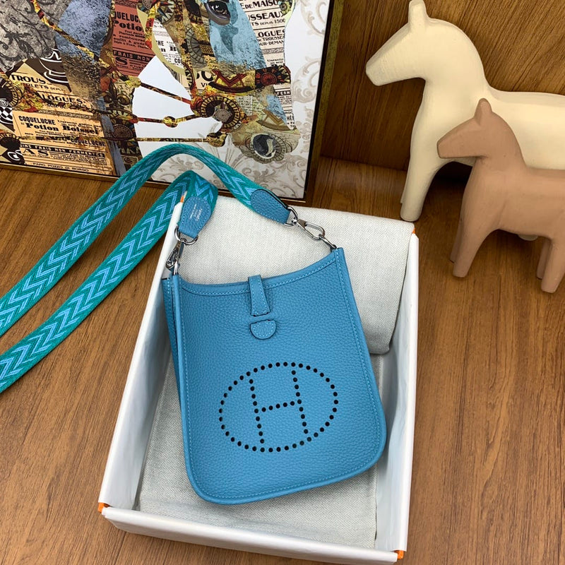 Bolsa Hermès Mini Evelyn 17cm Clemence