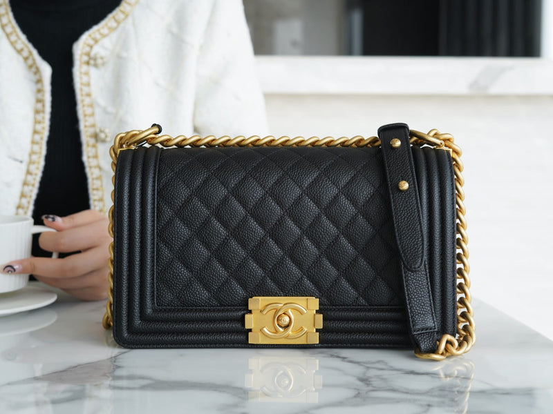 Bolsa CHANEL Leboy 25