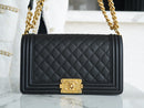 Bolsa CHANEL Leboy 25