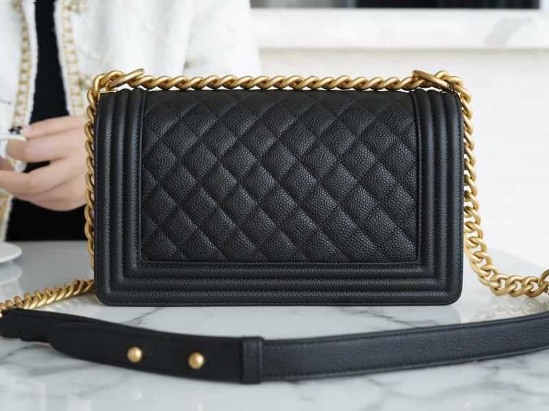 Bolsa CHANEL Leboy 25