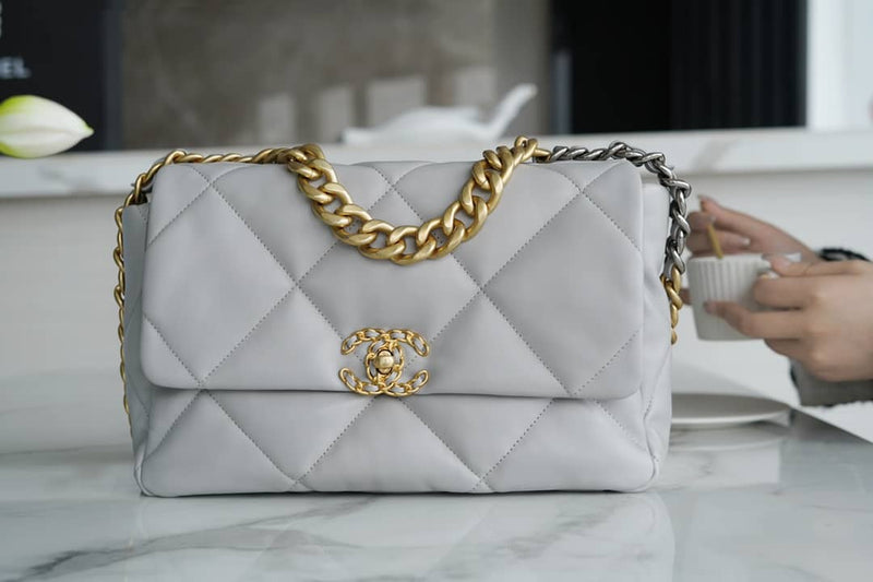 Bolsa CHANEL 30CM 19BAG