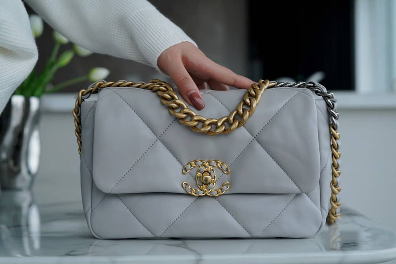 Bolsa CHANEL 26CM 19BAG