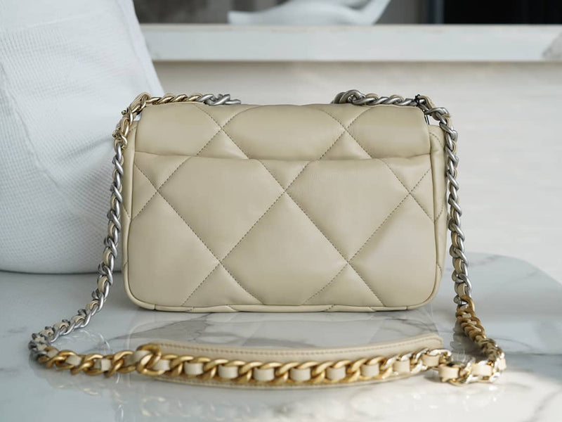 Bolsa CHANEL 26CM 19BAG