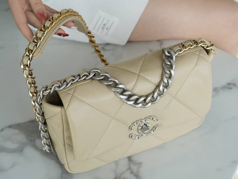 Bolsa CHANEL 26CM 19BAG