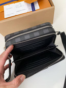 Bolsa Louis Vuitton ALPHA WEARABLE