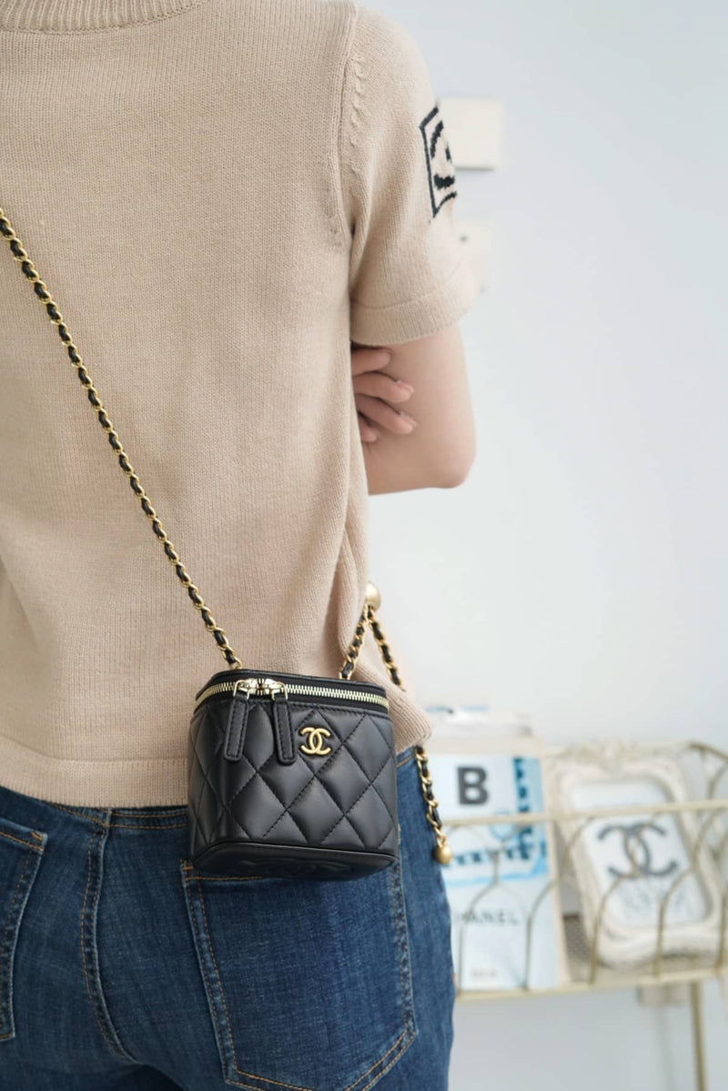 Bolsa CHANEL 22b